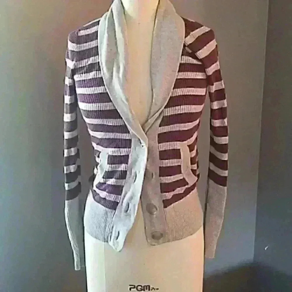 Striped sweater cardigan.